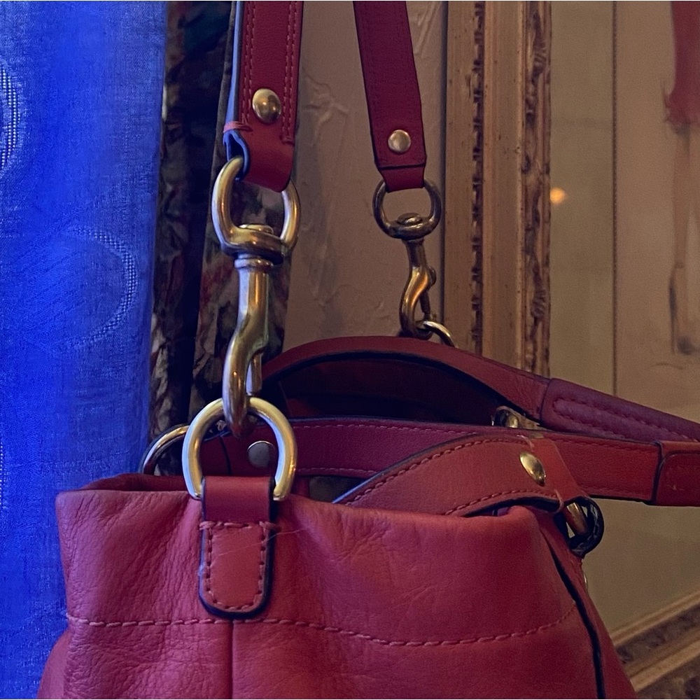 ‼️ SOLD ‼️Authentic Coach handbag. Brick/brown/red color. 11x14”. All leather. - Picture 9 of 10
